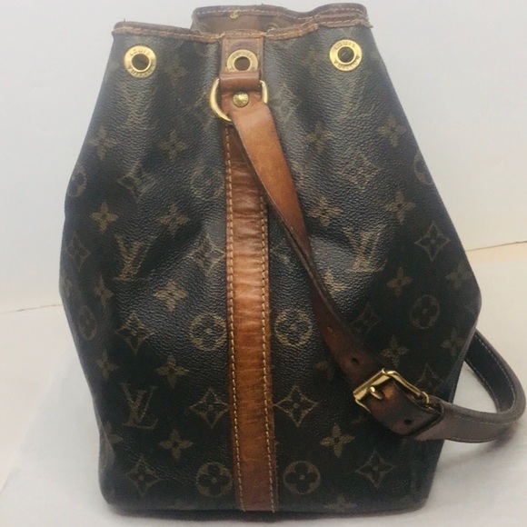 LOUIS VUITTON Monogram Petit Noe - Picture 4 of 14